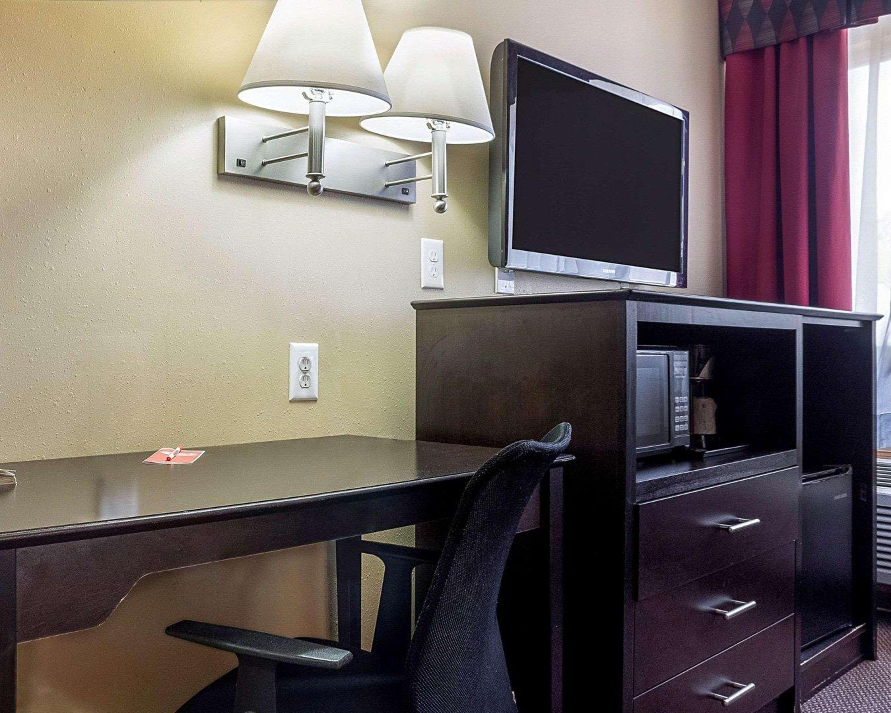 Econo Lodge Jamestown Kültér fotó