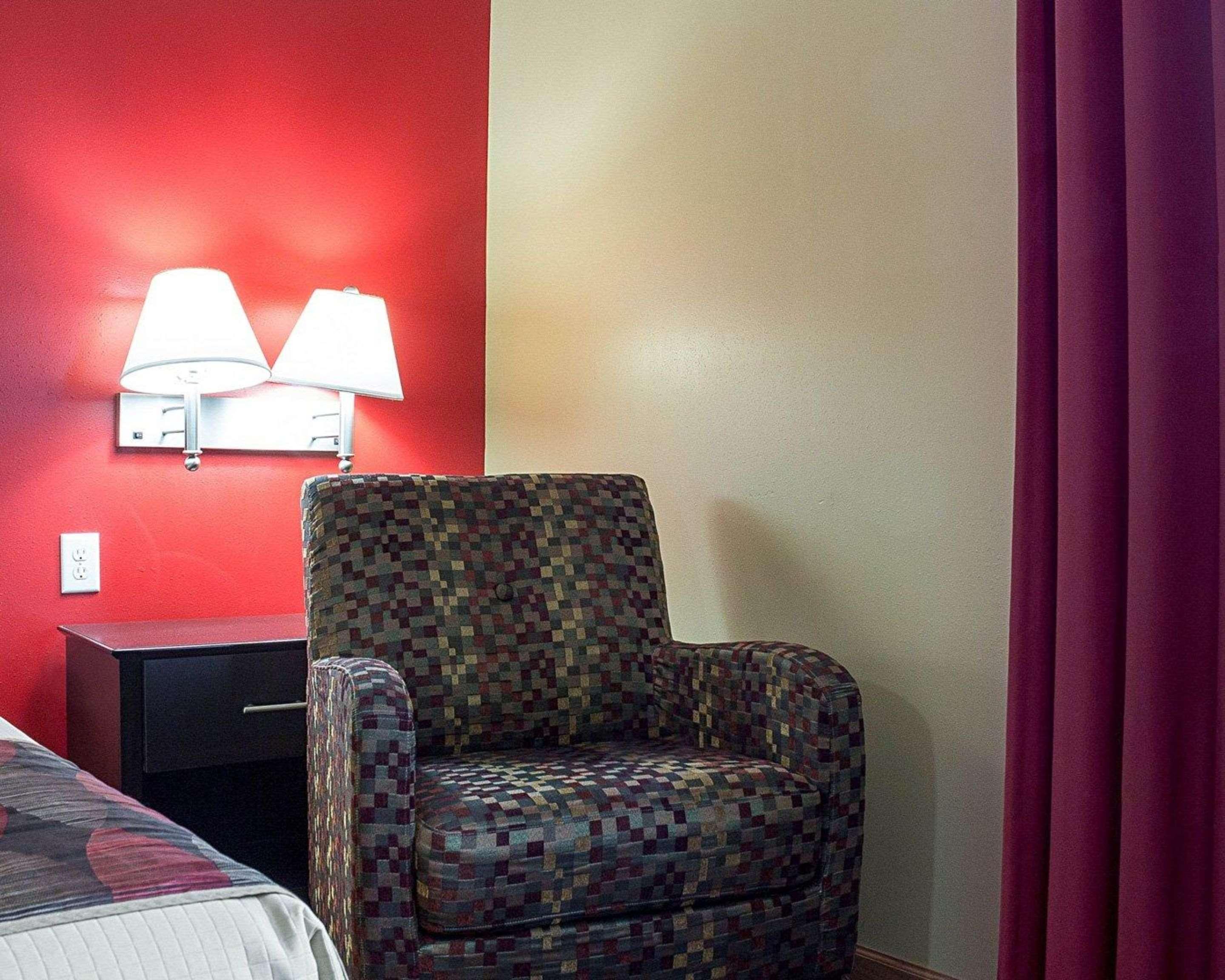 Econo Lodge Jamestown Kültér fotó