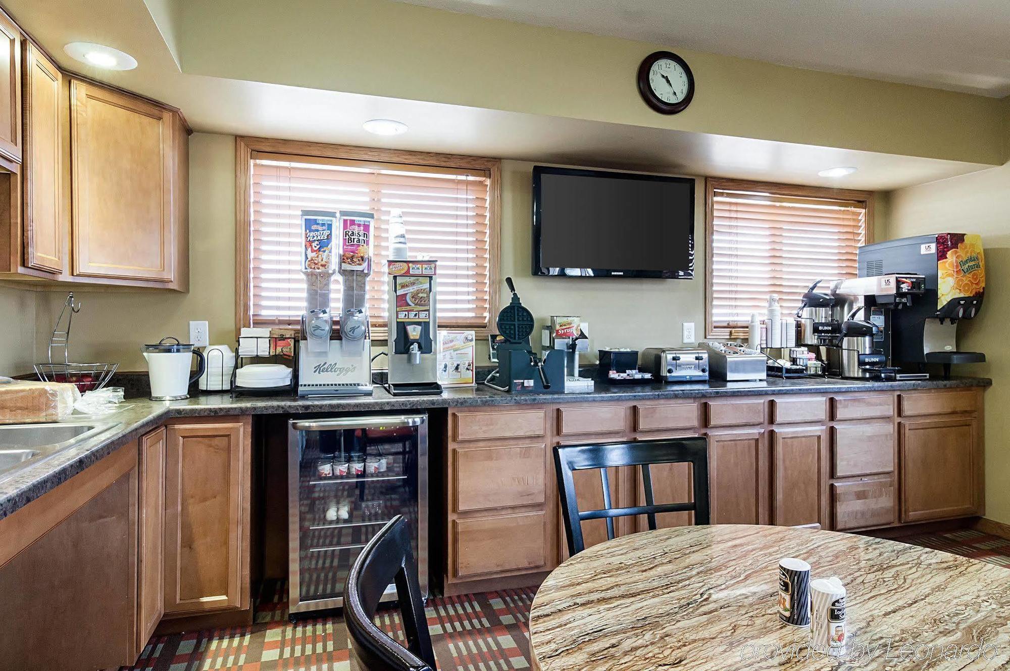 Econo Lodge Jamestown Kültér fotó